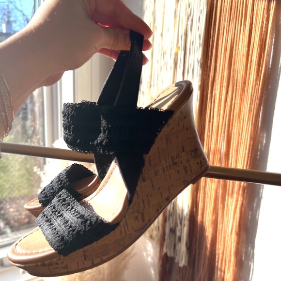 American Eagle Crotchet Wedge Heels - Picture 2 of 3